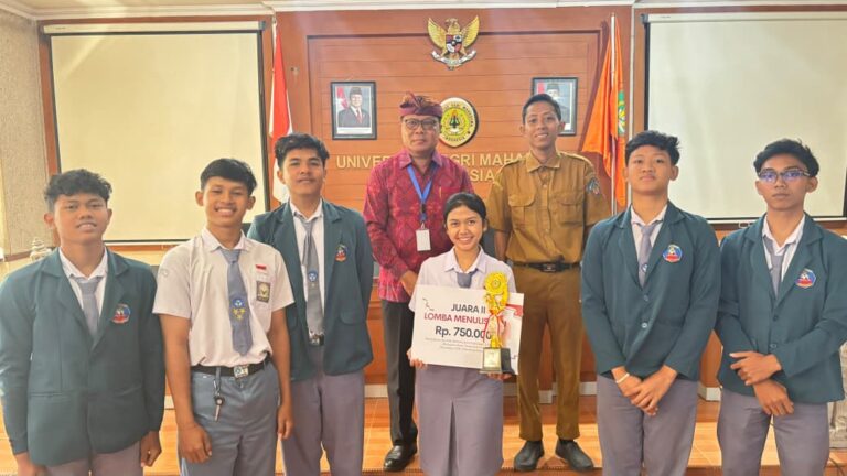 Lomba Menulis Esai Tingkat SMA/SMK Sederajat se-Bali di Universitas PGRI Mahadewa Indonesia