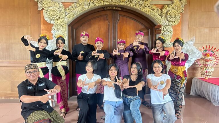 Siswa SMAN 1 Abiansemal Raih Juara III dalam Utsawa Dharmagita Wimbakara Wirama se-Provinsi Bali